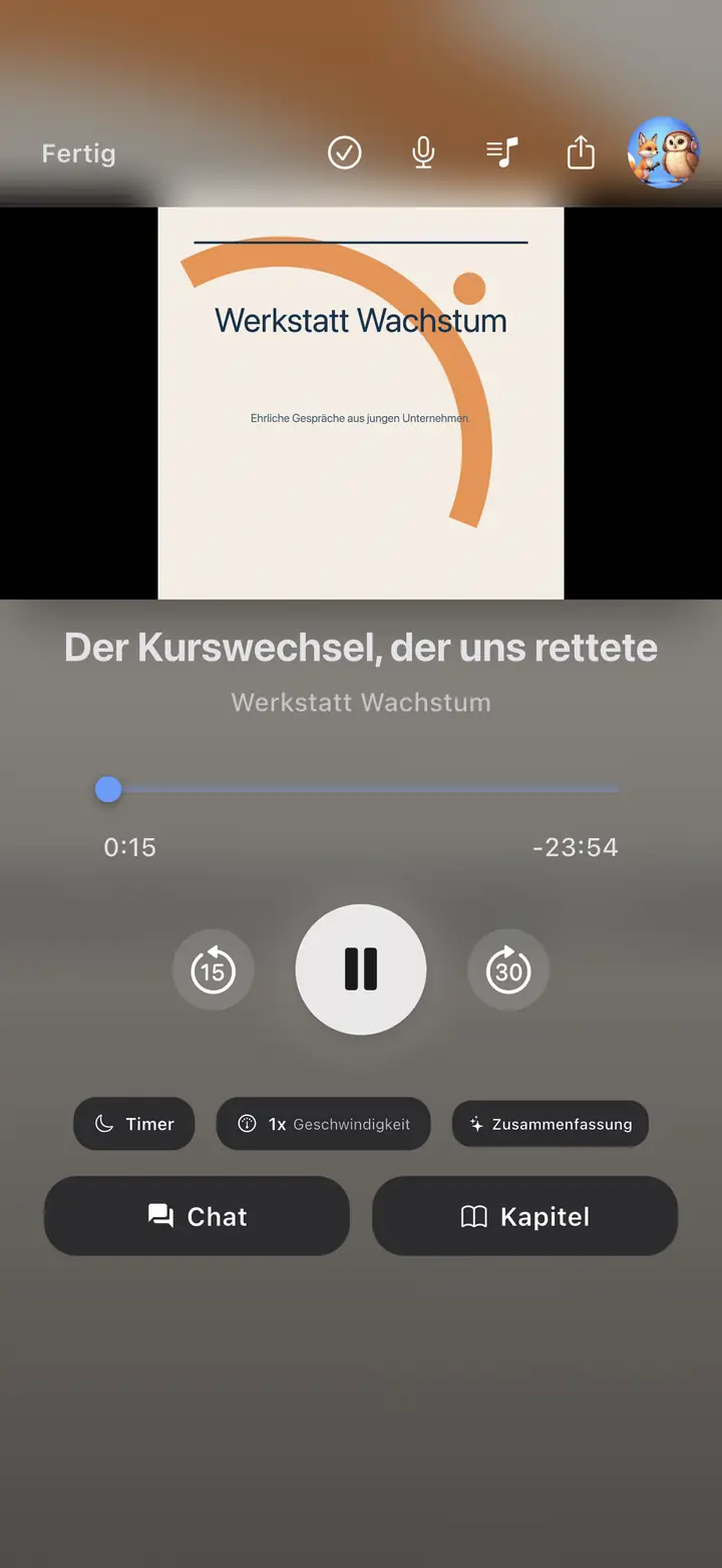 Der Audio-Player-Bildschirm — The Podcast App, läuft in dieser Sprache.