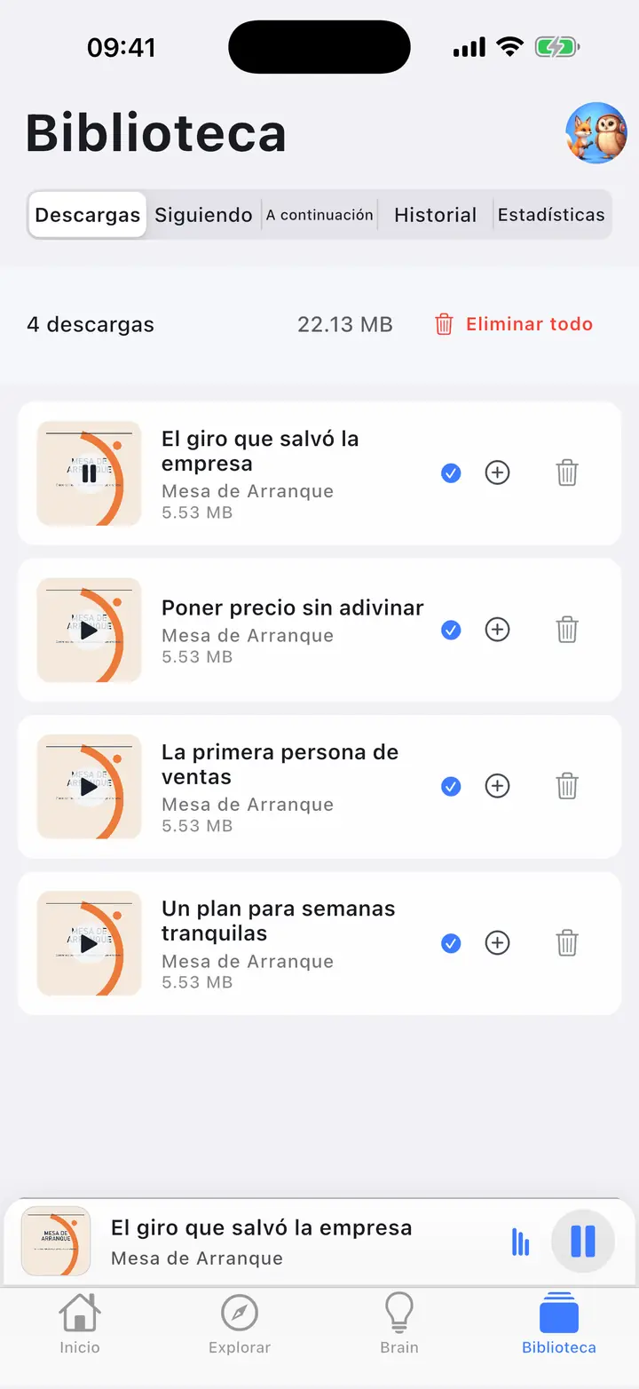 La pantalla de episodios descargados. — The Podcast App, ejecutándose en este idioma.