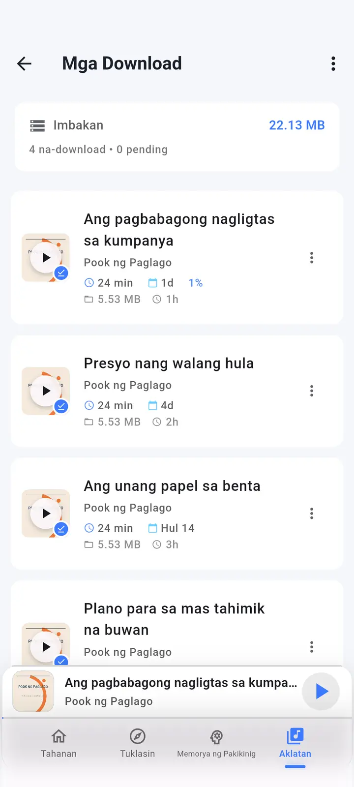 Ang na-download na screen ng mga episode — The Podcast App, tumatakbo sa wikang ito.